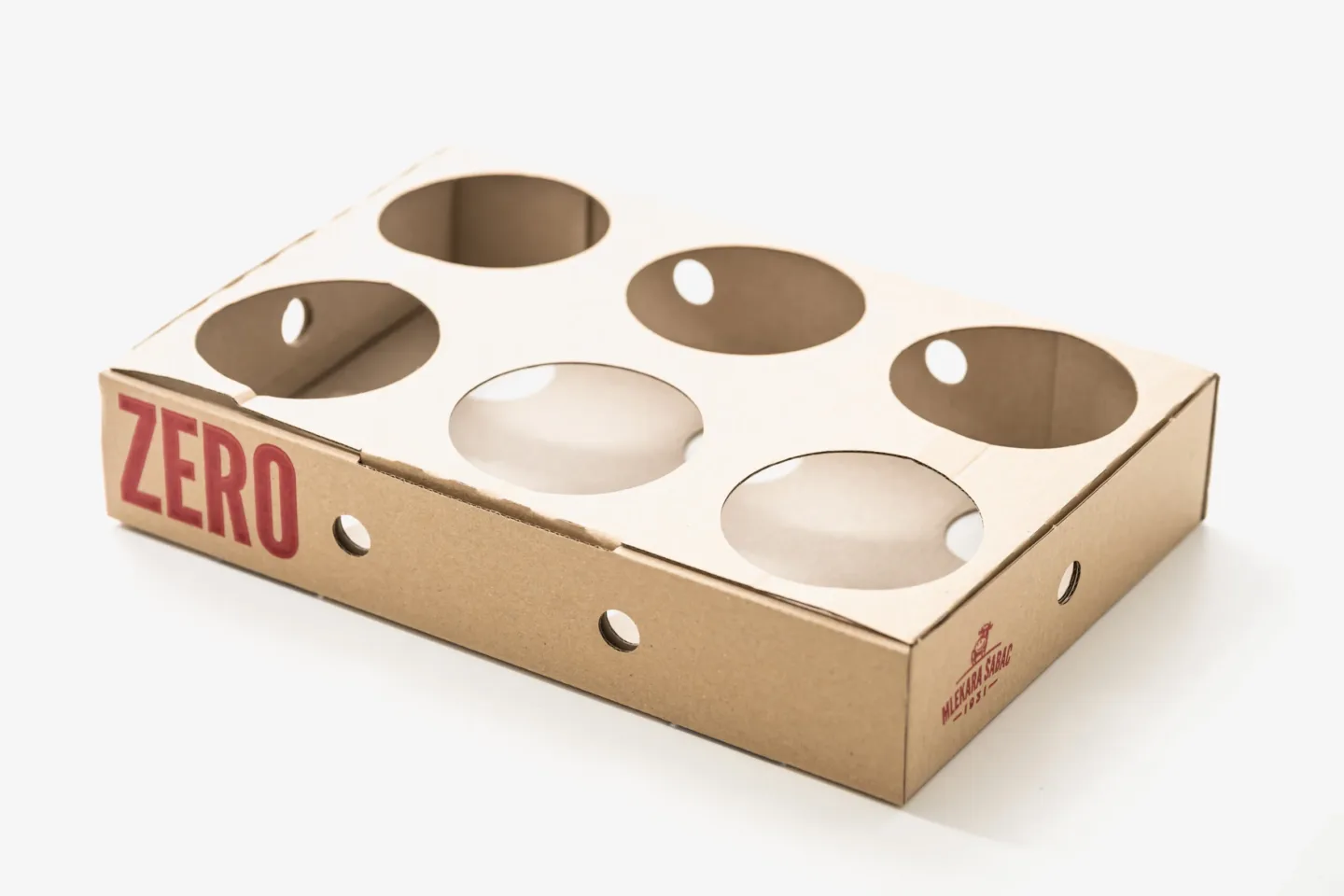 Cardboard — Photo 16